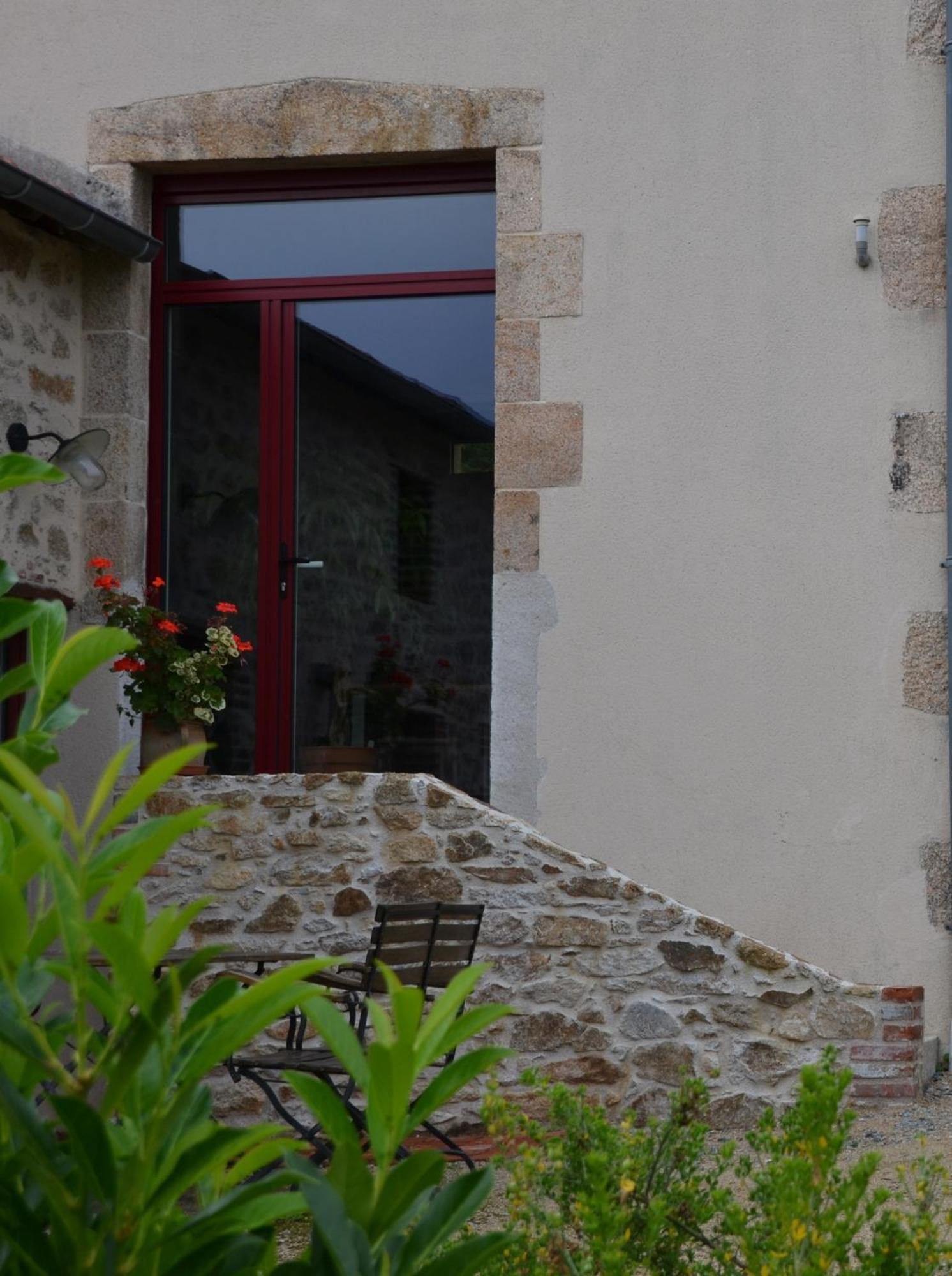 Demeure Du Castel Bed & Breakfast Les Châtelliers-Châteaumur Room photo